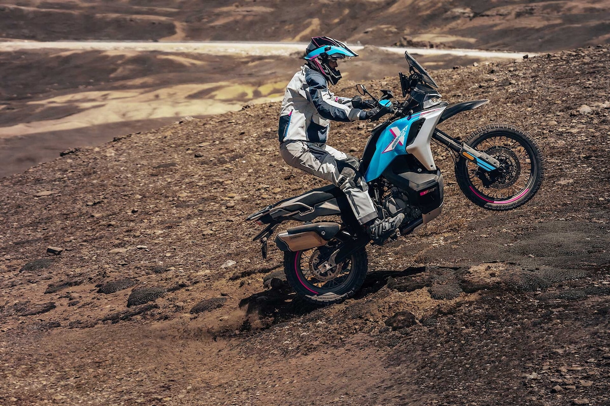 CFMOTO 1000 MT-X: nuova maxi tre cilindri in arrivo. La vedremo a EICMA?