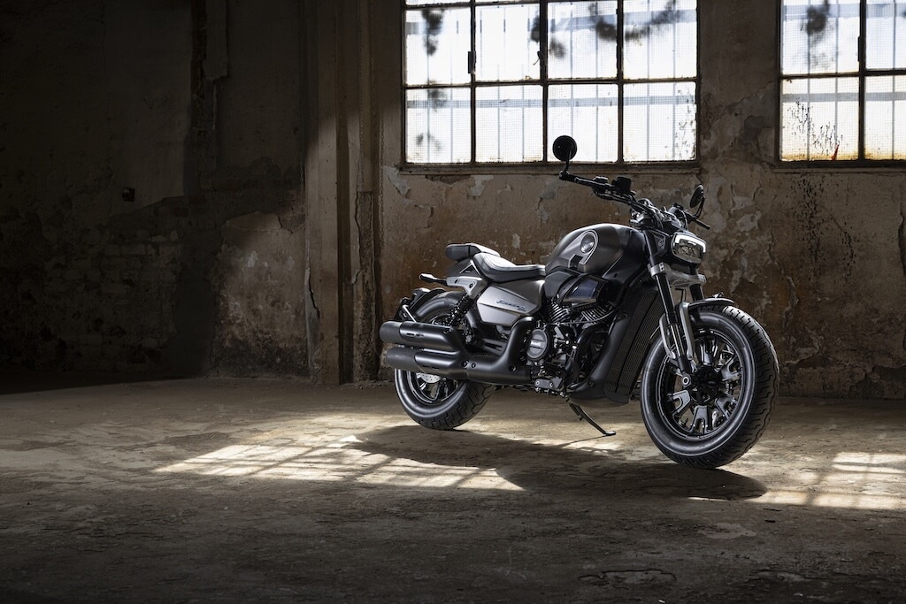 Benelli Leoncino Bobber 400: le foto dello stile custom secondo Pesaro