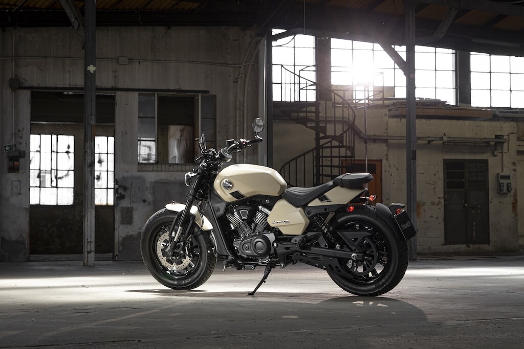 Benelli Leoncino Bobber 400: le foto dello stile custom secondo Pesaro