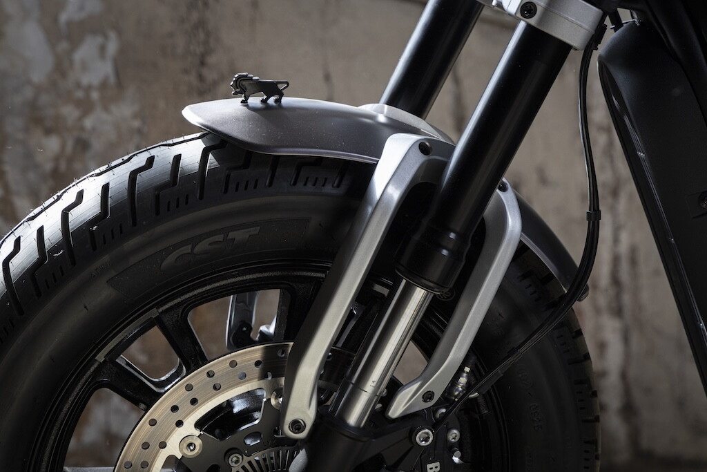 Benelli Leoncino Bobber 400: le foto dello stile custom secondo Pesaro