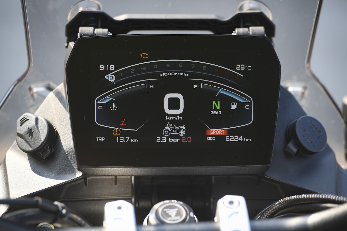 Voge Valico 900DSX: focus sui dettagli | FOTO