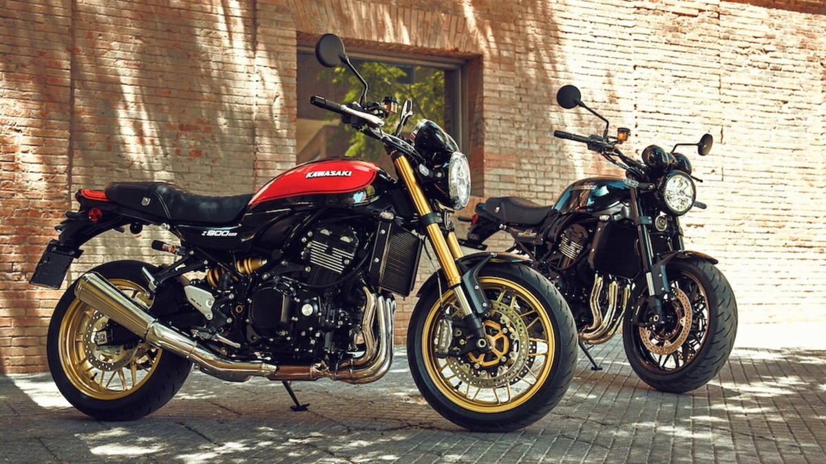 Kawasaki Z900RS 2026: arrivano IMU, quickshifter, connettività e versione A2