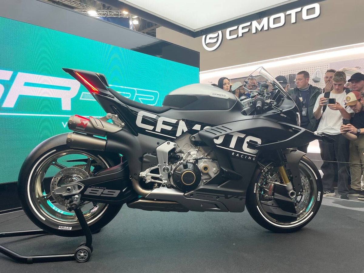 CFMOTO svela il concept della prossima SR-RR V4 ad EICMA 2025: le foto