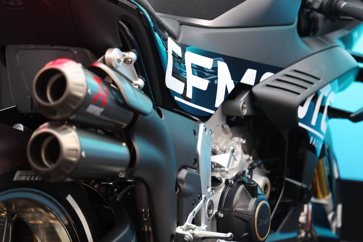 CFMOTO svela il concept della prossima SR-RR V4 ad EICMA 2025: le foto