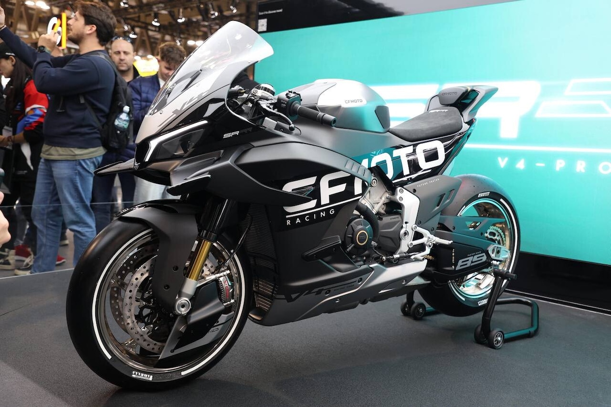 CFMOTO svela il concept della prossima SR-RR V4 ad EICMA 2025: le foto