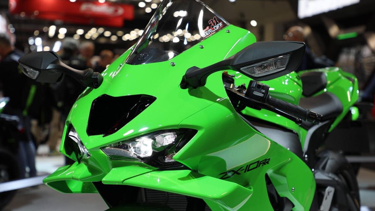 EICMA 2025, Kawasaki Ninja ZX-10R 2026: aerodinamica raffinata e motore Euro 5+