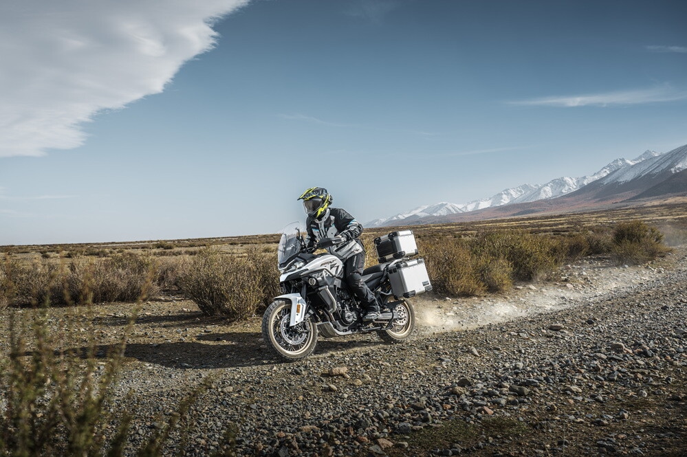 CFMOTO 800MT-ES: le foto della novità 2026