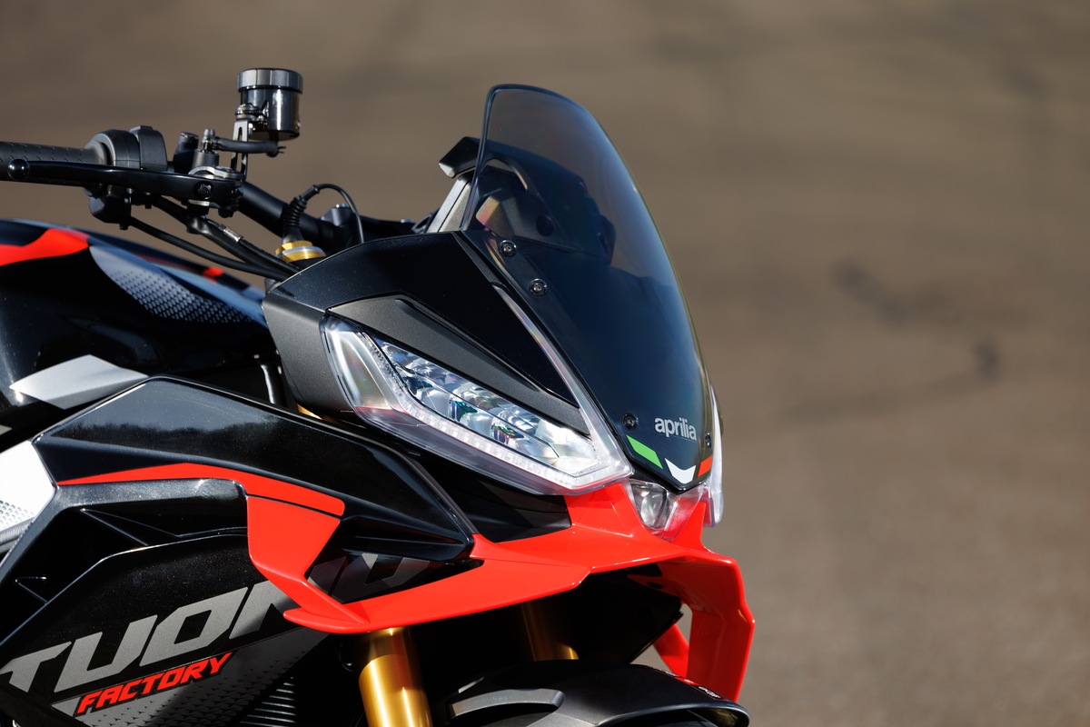 Aprilia Tuono V4 Factory 1100: focus sui dettagli | FOTO