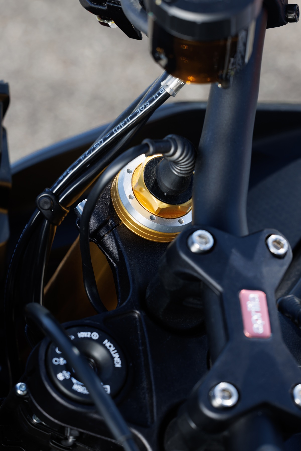 Aprilia Tuono V4 Factory 1100: focus sui dettagli | FOTO