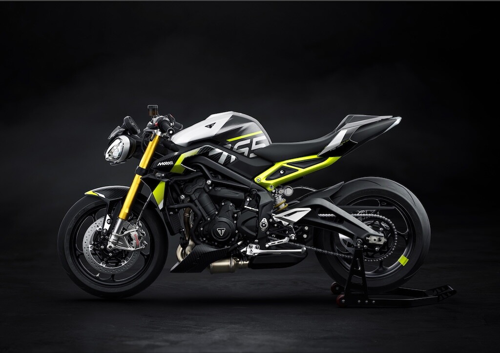 Triumph, le foto della Street Triple 765 Moto2 Edition: ispirazione racing in soli 1.000 esemplari