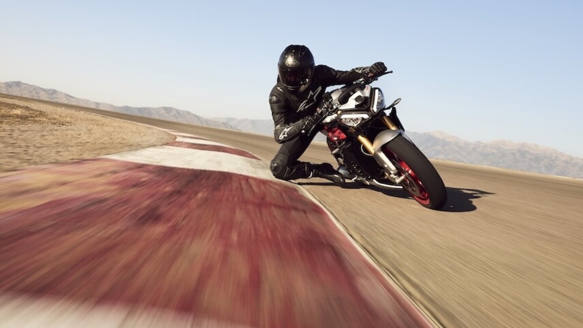 Triumph Street Triple 765 RX e Moto2 Edition: naked da pista