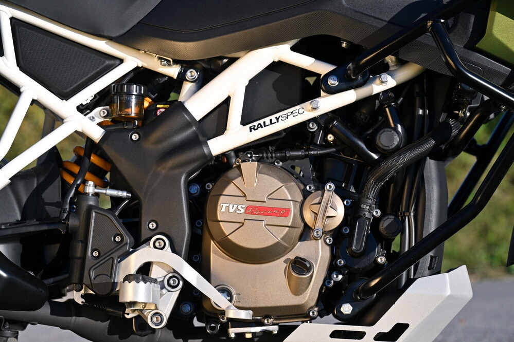 TVS Motor RTX 300: focus sui dettagli | FOTO