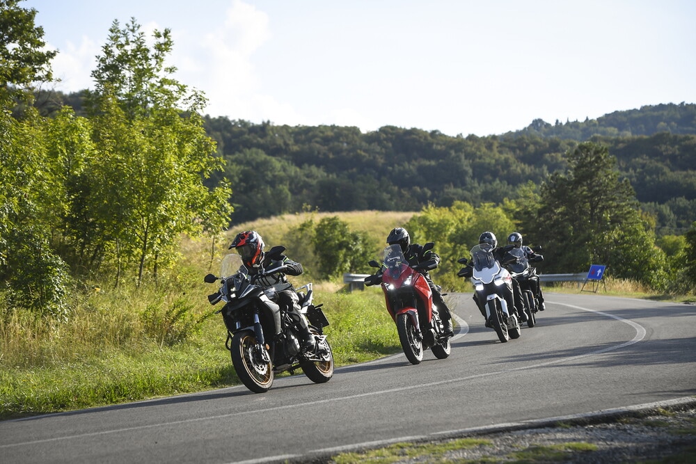 Crossover cinesi: le immagini della comparativa