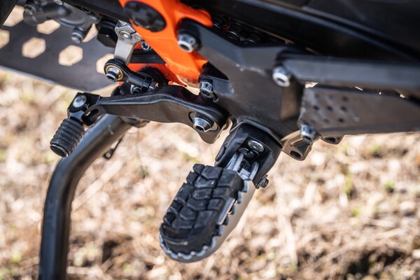 KTM 390 Adventure R: focus sui dettagli | FOTO