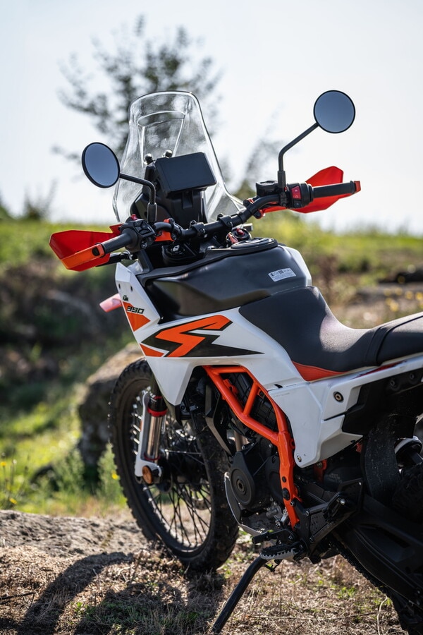 KTM 390 Adventure R: focus sui dettagli | FOTO