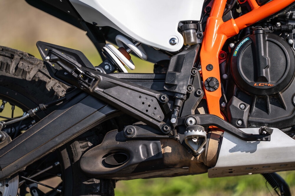 KTM 390 Adventure R: focus sui dettagli | FOTO