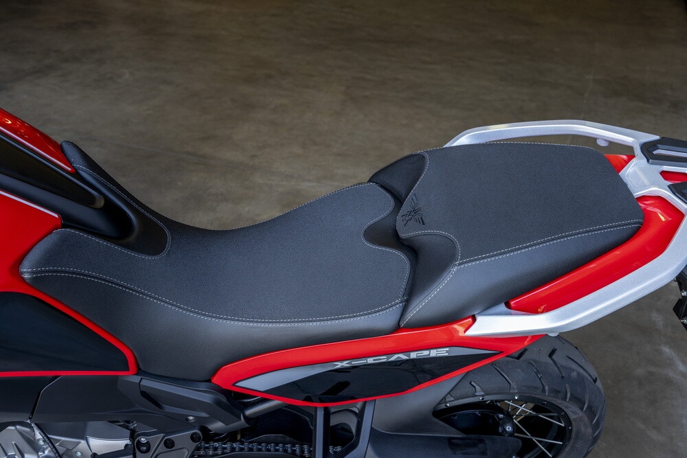 Moto Morini X-Cape 1200: focus sui dettagli | FOTO