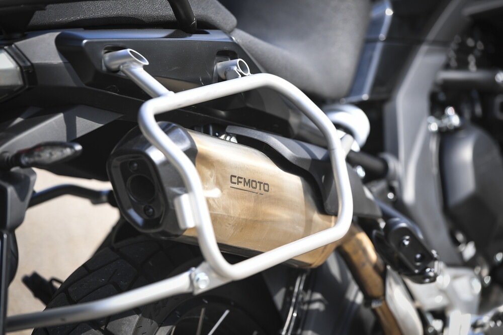 CFMOTO 700MT ADV: le foto della "Comparativa crossover cinesi"