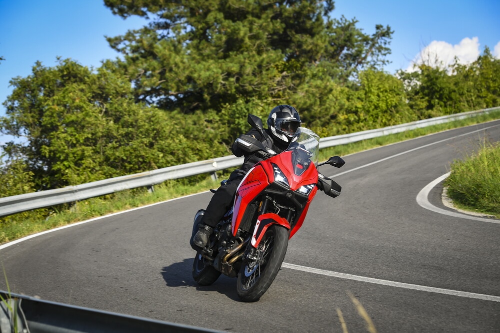 Moto Morini X-Cape 700: le foto della "Comparativa crossover cinesi"