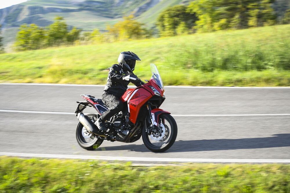 Moto Morini X-Cape 700: le foto della "Comparativa crossover cinesi"