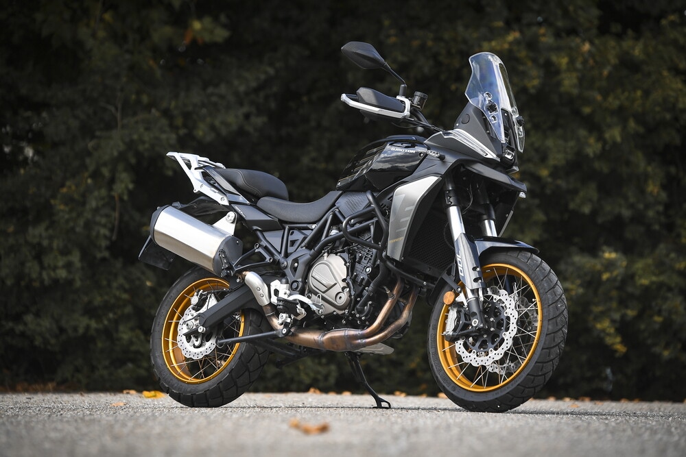 QJ Motor SRT 700 SX: le foto della "Comparativa crossover cinesi"