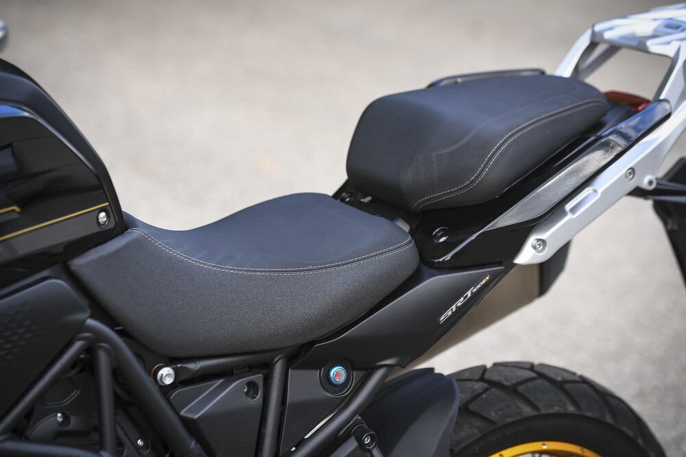 QJ Motor SRT 700 SX: le foto della "Comparativa crossover cinesi"