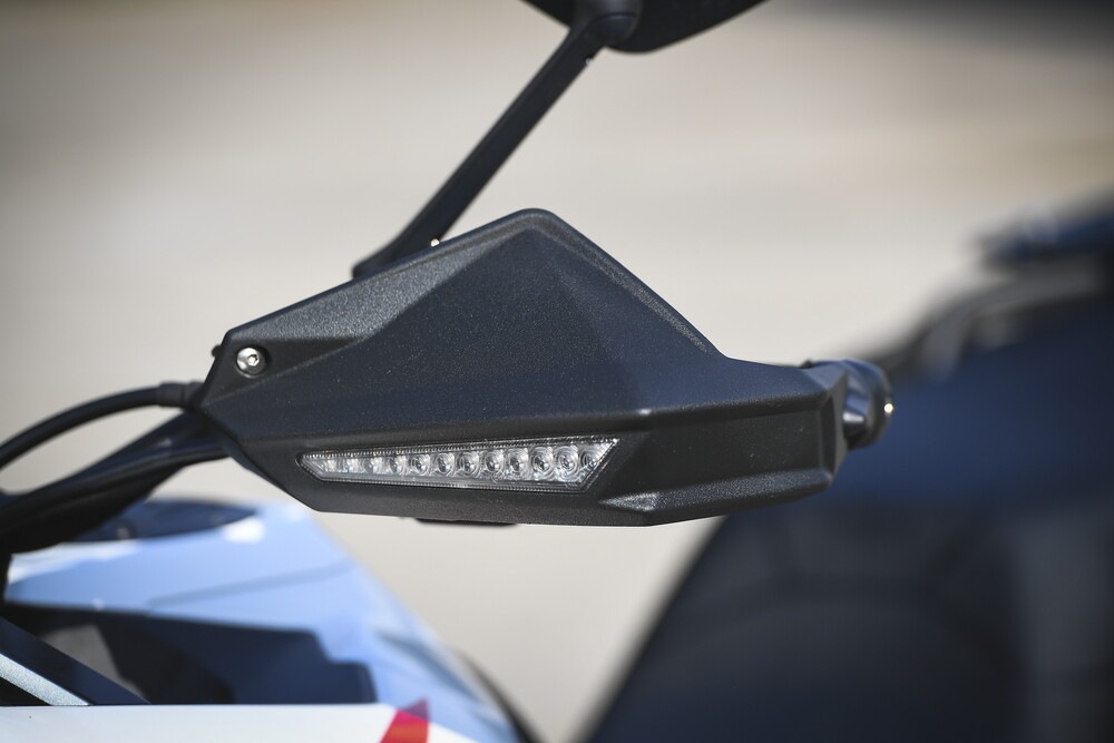 Zontes ZT703-F: le foto della "Comparativa crossover cinesi"