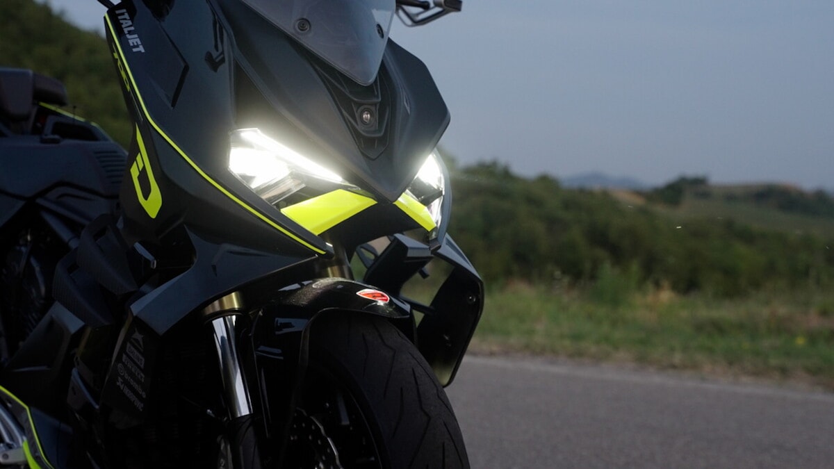 Italjet Dragster 700 Twin Premium Edition: le foto