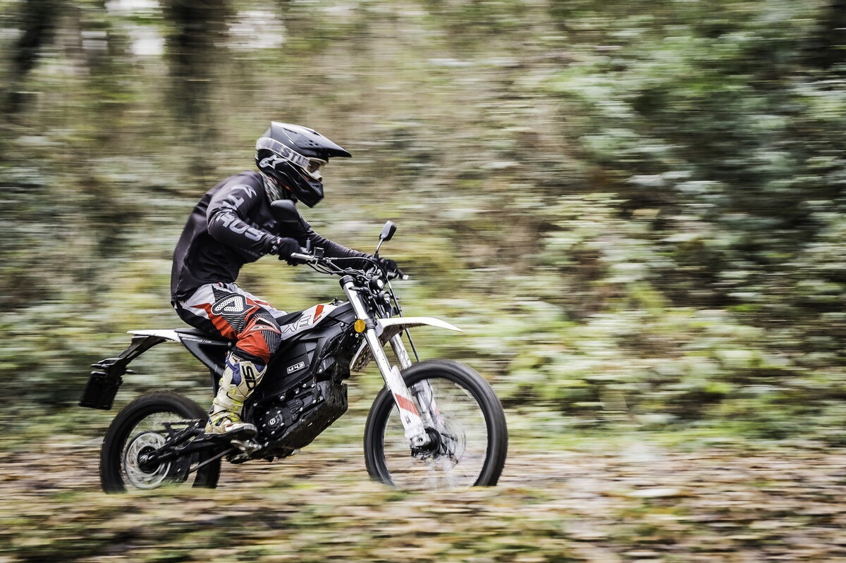 Zero Motorcycles XE: le foto del test