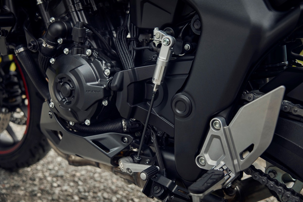 Honda CB1000GT: focus sui dettagli | FOTO