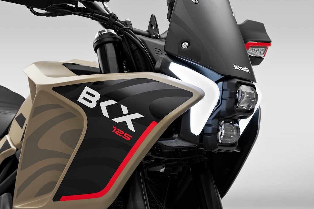 Le foto delle nuove Benelli BKX 125 e BKX 125 S: design, dettagli e stile