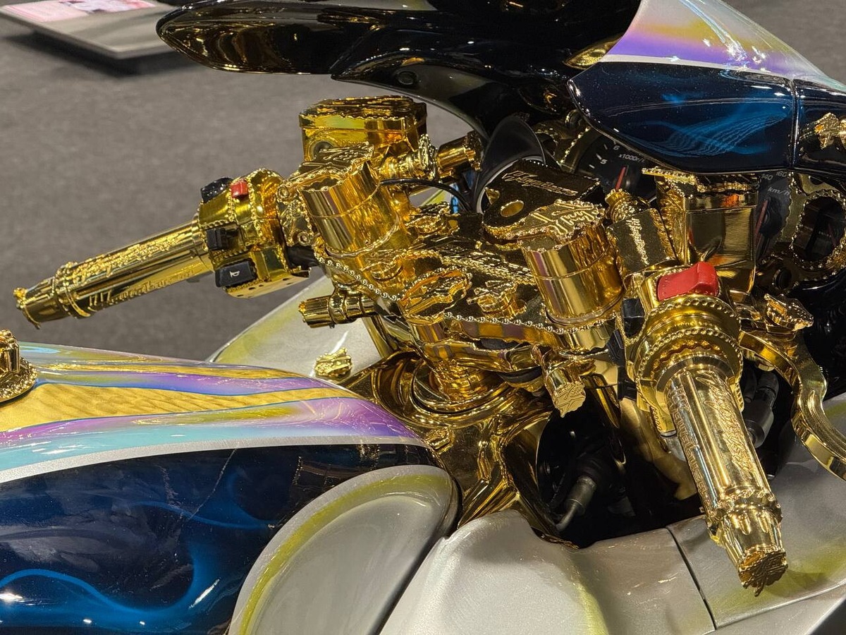 Più oro che benzina: ecco la Suzuki Hayabusa da 500.000 euro