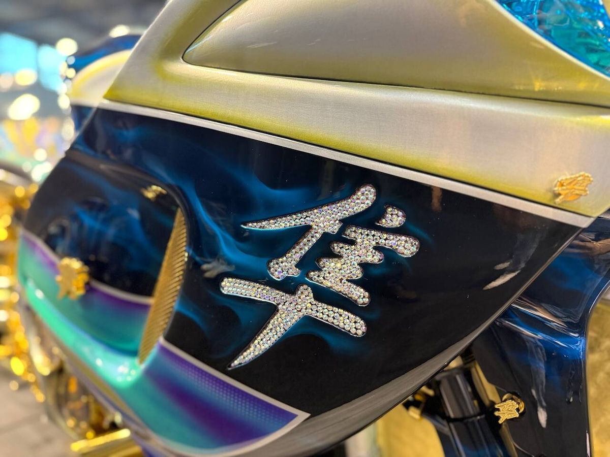 Più oro che benzina: ecco la Suzuki Hayabusa da 500.000 euro