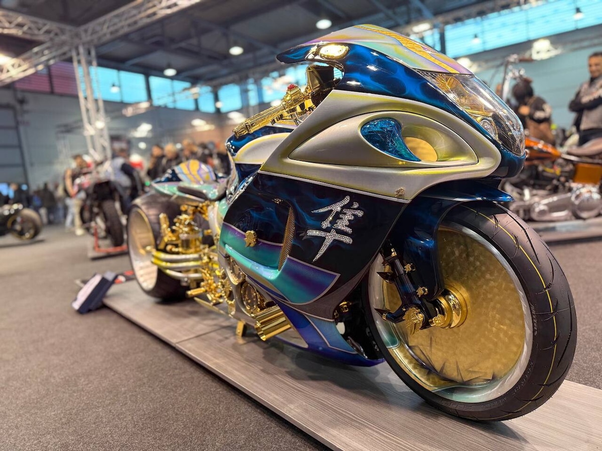 Più oro che benzina: ecco la Suzuki Hayabusa da 500.000 euro