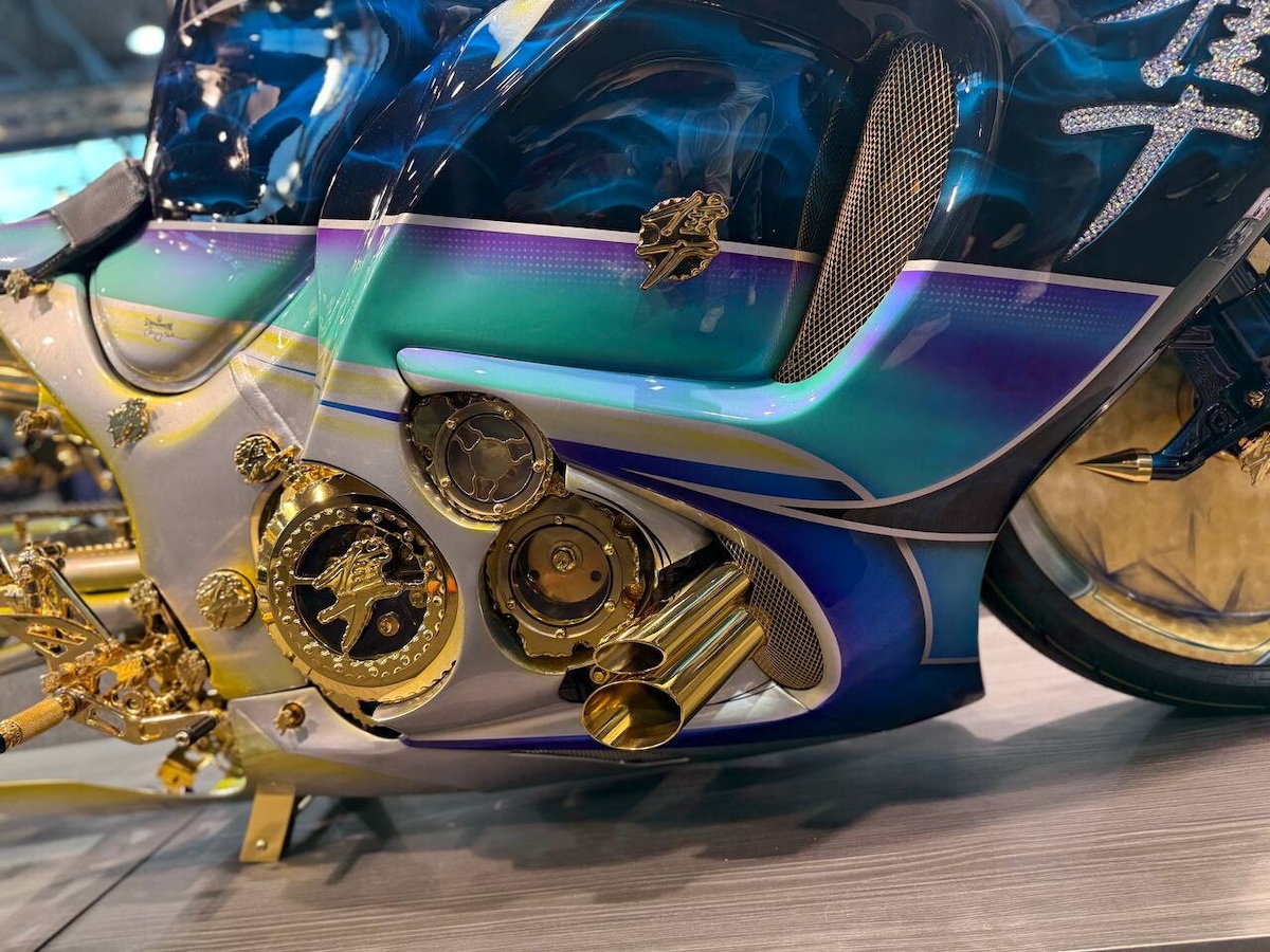 Più oro che benzina: ecco la Suzuki Hayabusa da 500.000 euro
