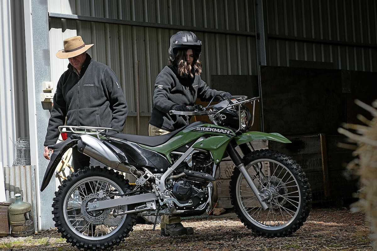 Kawasaki vende in Australia una moto per badare al bestiame