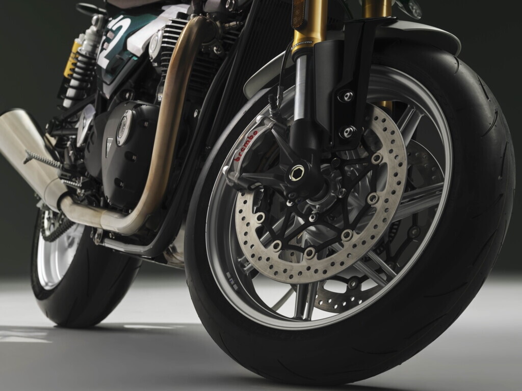 Le foto della nuova Triumph Speed Twin 1200 Café Racer Edition: stile café racer 