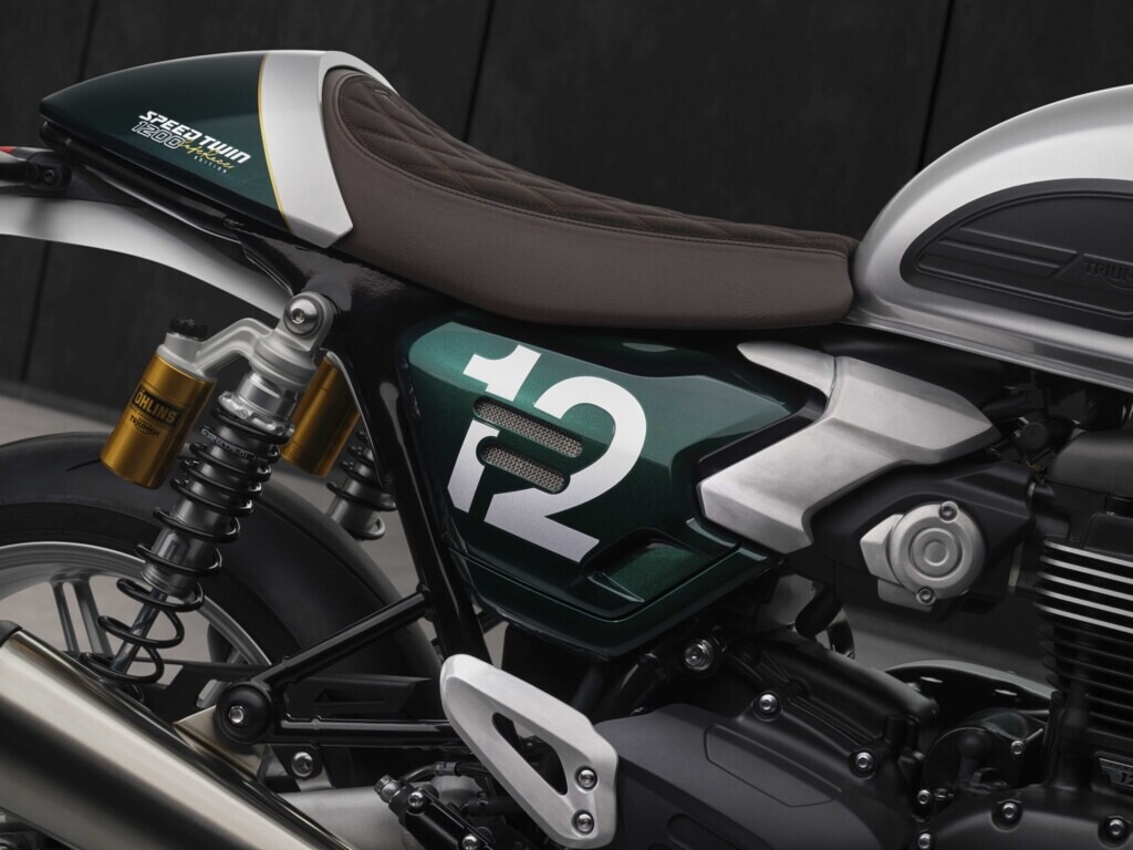 Le foto della nuova Triumph Speed Twin 1200 Café Racer Edition: stile café racer 