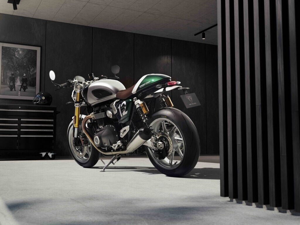 Le foto della nuova Triumph Speed Twin 1200 Café Racer Edition: stile café racer 