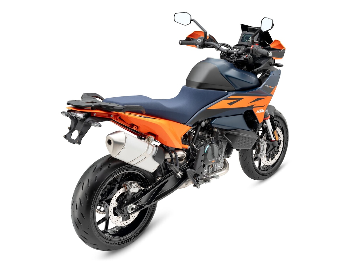 KTM 890 SMT: le foto della versione 2026