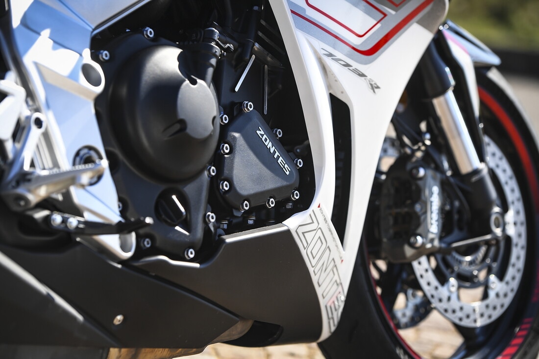 Zontes 703 RR : le foto della comparativa delle sportive cinesi