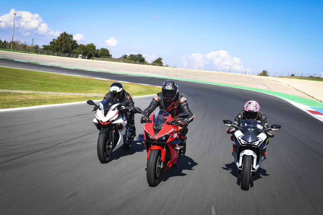 Sportive cinesi: le migliori foto della comparativa