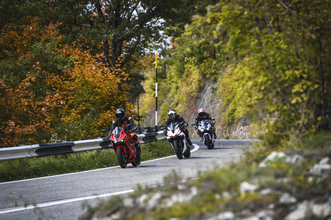 Sportive cinesi: le migliori foto della comparativa