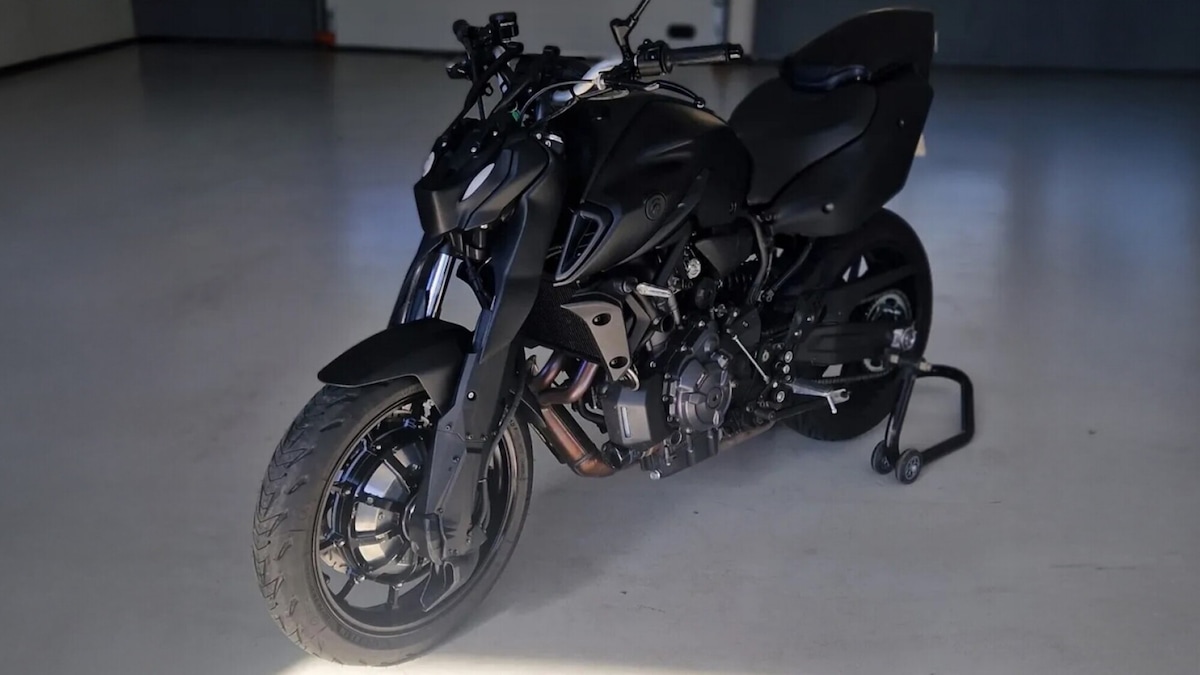 È ibrida e ha la trazione integrale: come funziona la Yamaha MT-07 by Furion
