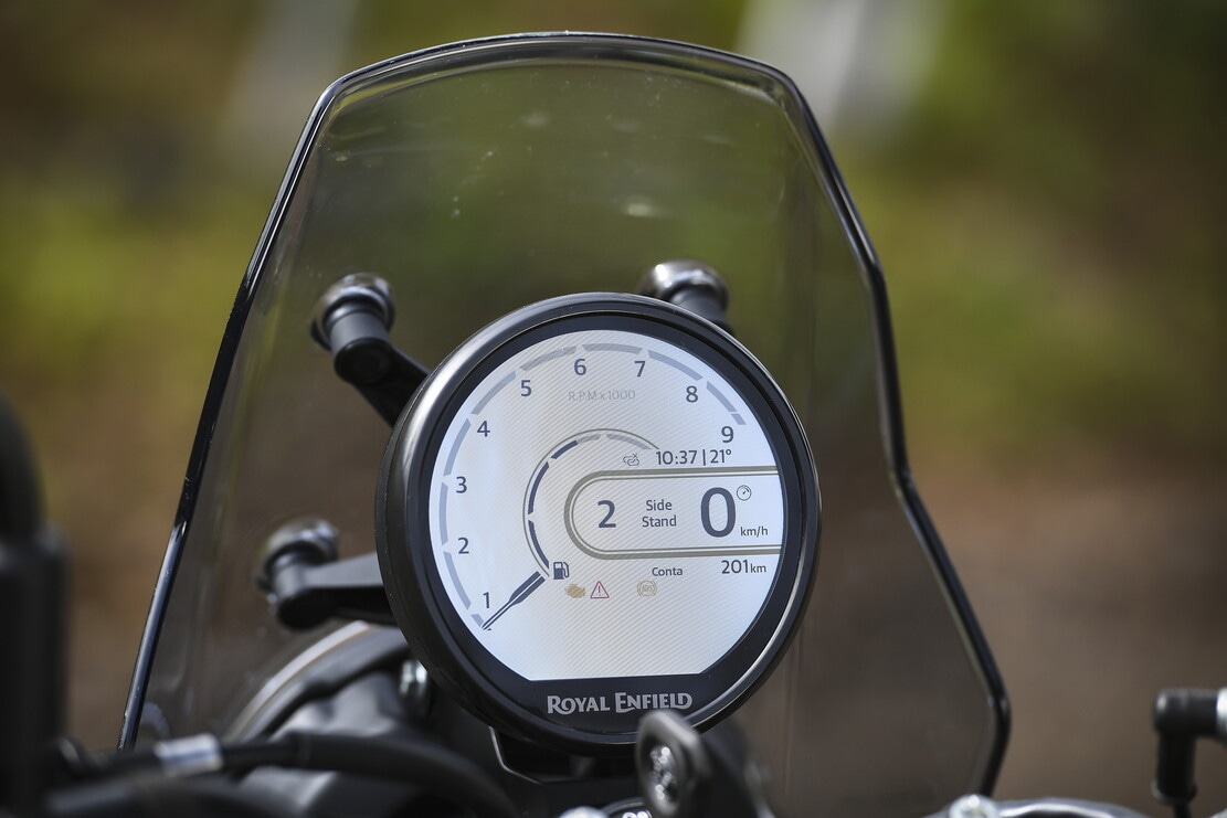 Royal Enfield Himalayan 450 Mana Black: focus sui dettagli | FOTO