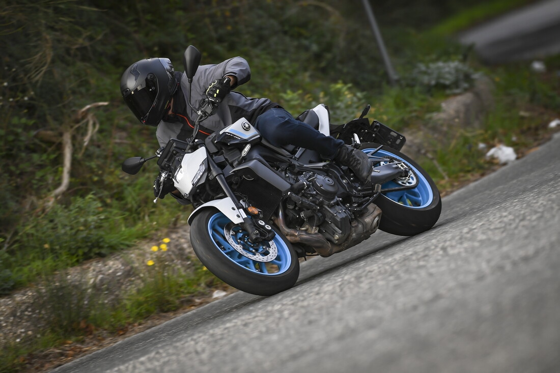 Yamaha MT-09 Y-AMT: le foto della prova