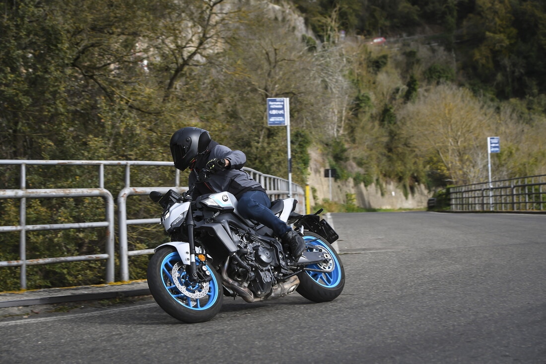 Yamaha MT-09 Y-AMT: le foto della prova