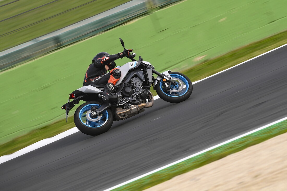 Yamaha MT-09 Y-AMT: le foto della prova