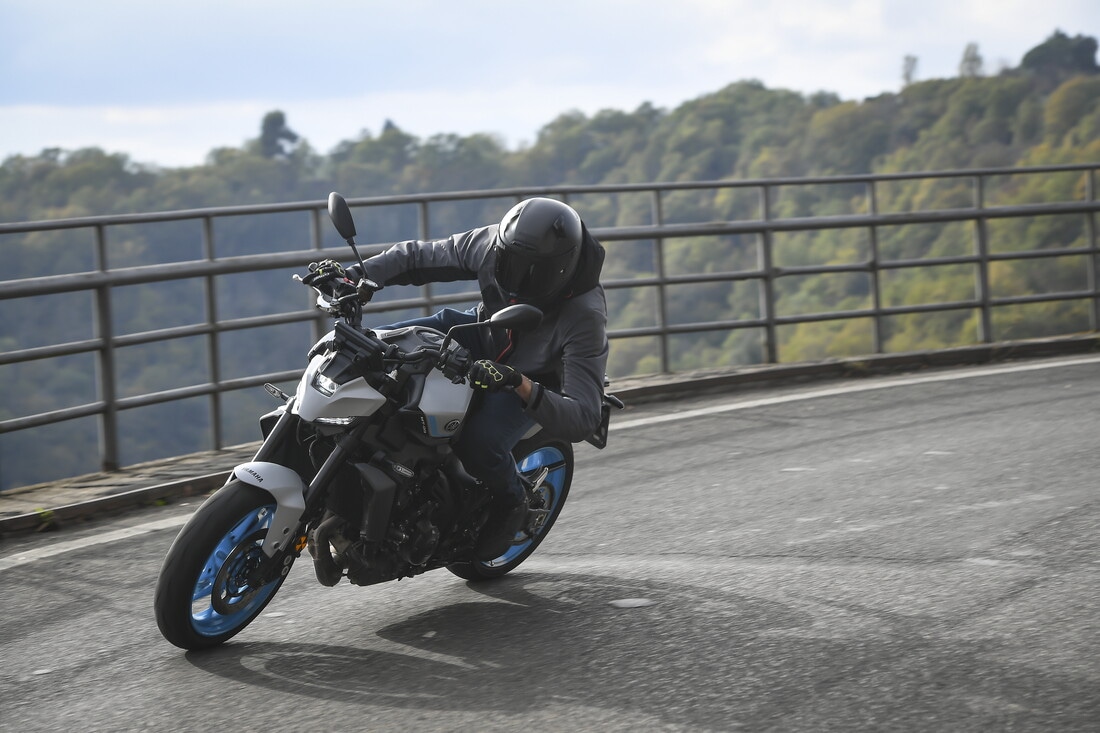 Yamaha MT-09 Y-AMT: le foto della prova