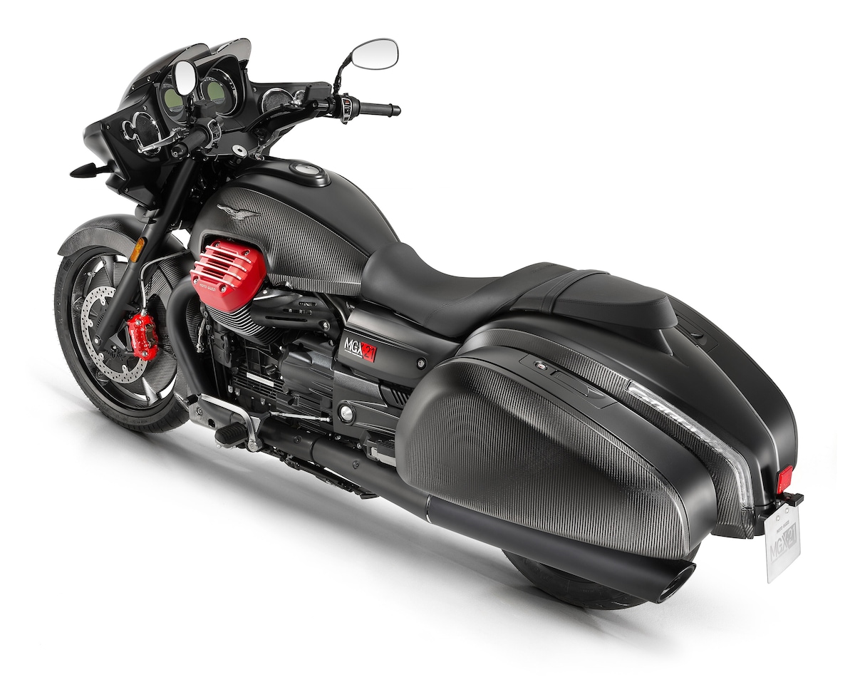 Moto Guzzi MGX-21: le foto